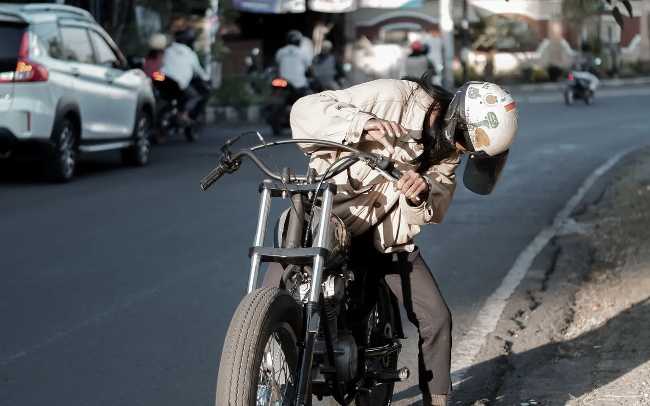 Rétroviseurs moto mal réglés : vous faites probablement fausse route